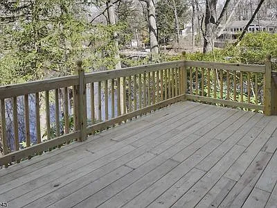 30 Laurelwood Dr — Photo 4