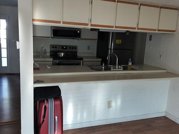 4th image of 6673 Manring Ct