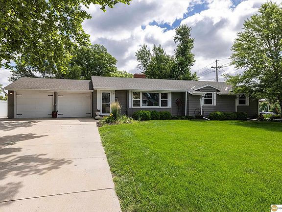 3rd image of 3341 S 120th St
