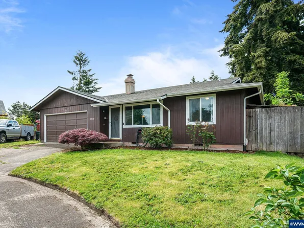 4778 Mall Ct NE, Salem, OR 97305