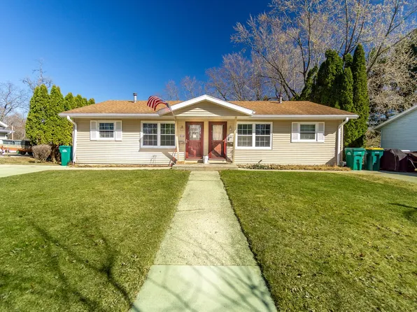 815-817 Sweeney Rd, Edgerton, WI 53534