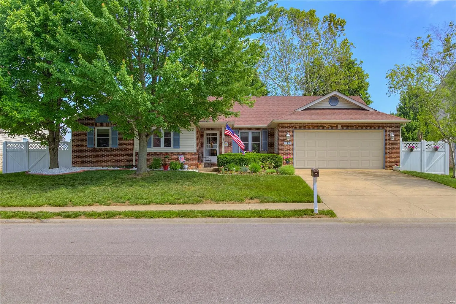 147 Saint Sabre Dr photo 1