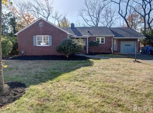 900 River Rd, Piscataway, NJ 08854