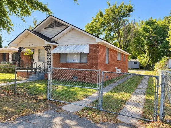 705 Walnut St, North Little Rock, AR 72114