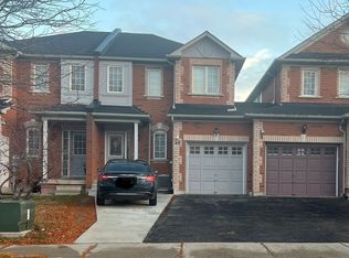 26 Mossgrove Cres, Brampton, ON L7A 3E6