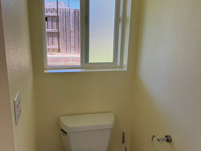 891 Rosewood Ave — Photo 19
