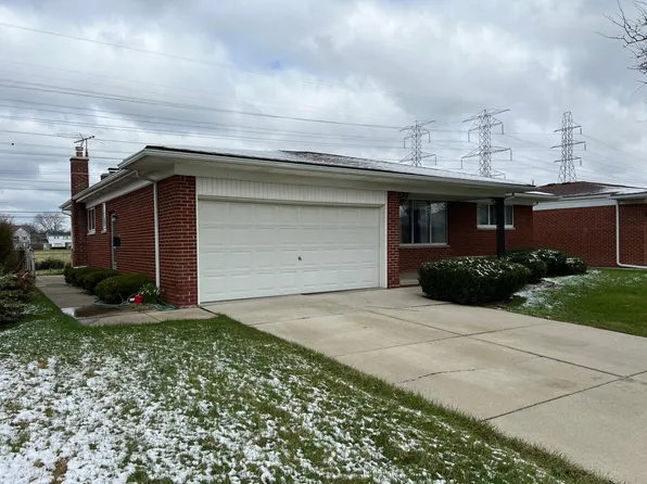 32403 Lancaster Dr, Warren, MI 48088