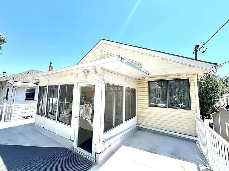 1220 N Weber St — Photo 2