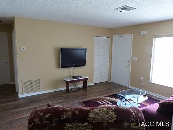 4th image of 2154 W Devon Dr