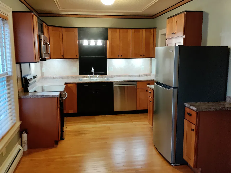 61 Nichols St #2