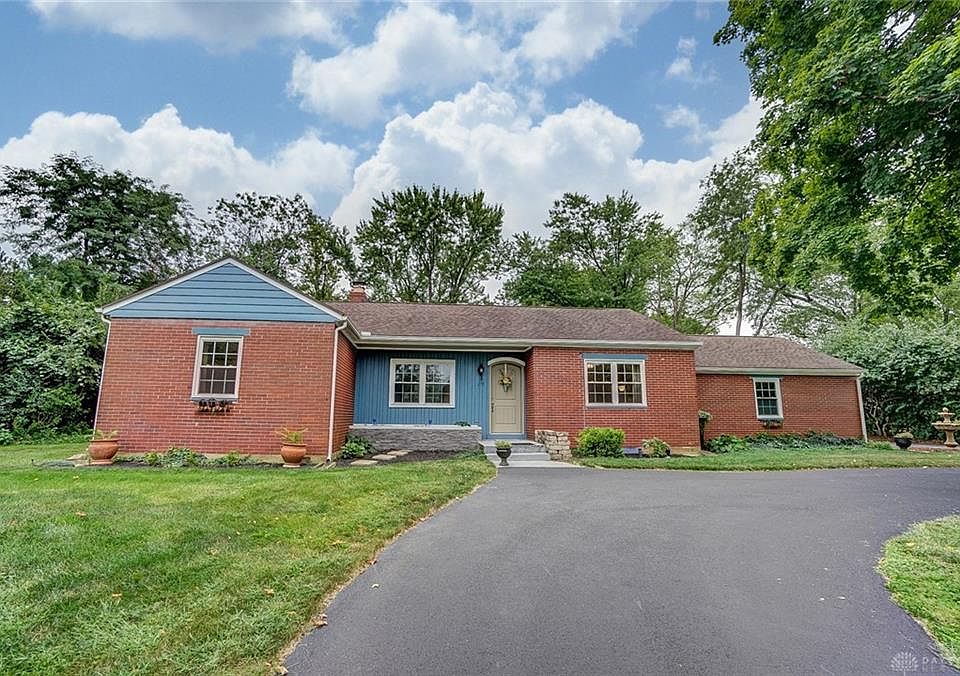 1st image of 679 Meadowview Dr