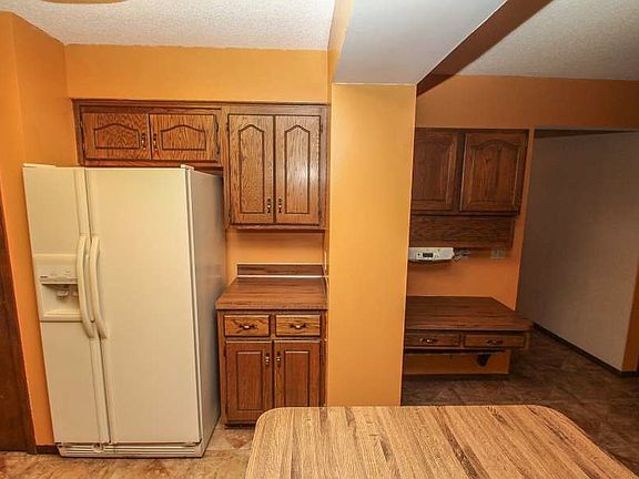 5th image of 8809 Bass Creek Ave N