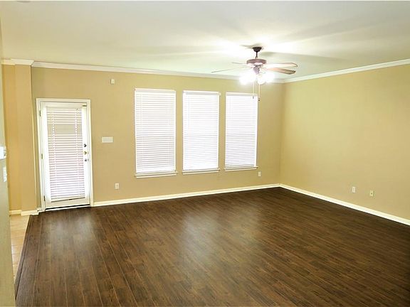 5th image of 116 Hanstrom Dr