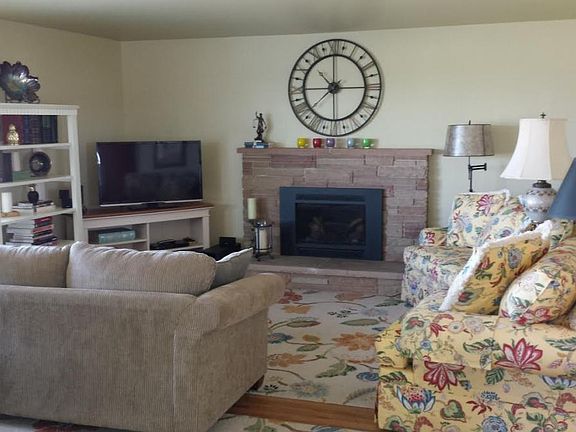 living room with gas fireplace