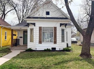 105 W 8th Ave, Hutchinson, KS 67501