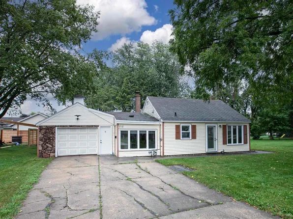 818 Adams St, Little Chute, WI 54140