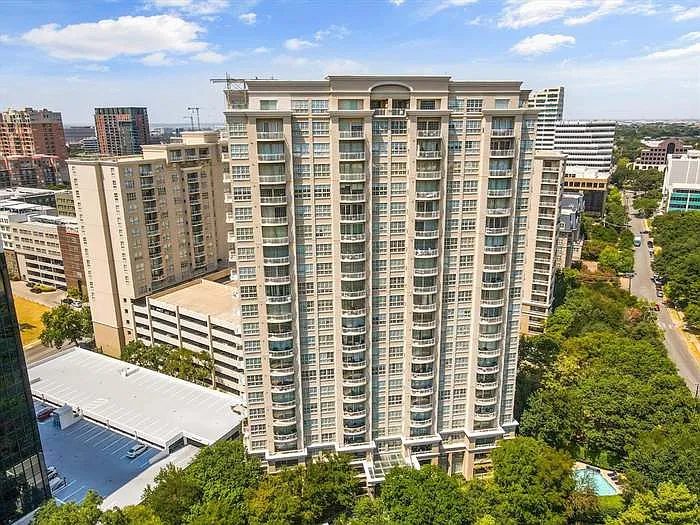 3225 Turtle Creek Blvd #310B — Photo 8