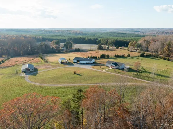 9774 Five Forks Rd, Farmville, VA 23901
