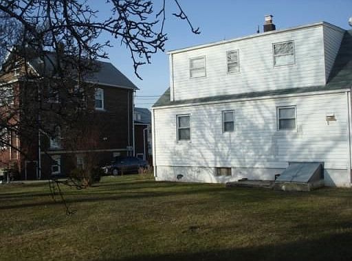 2nd image of 29 Jeannette St