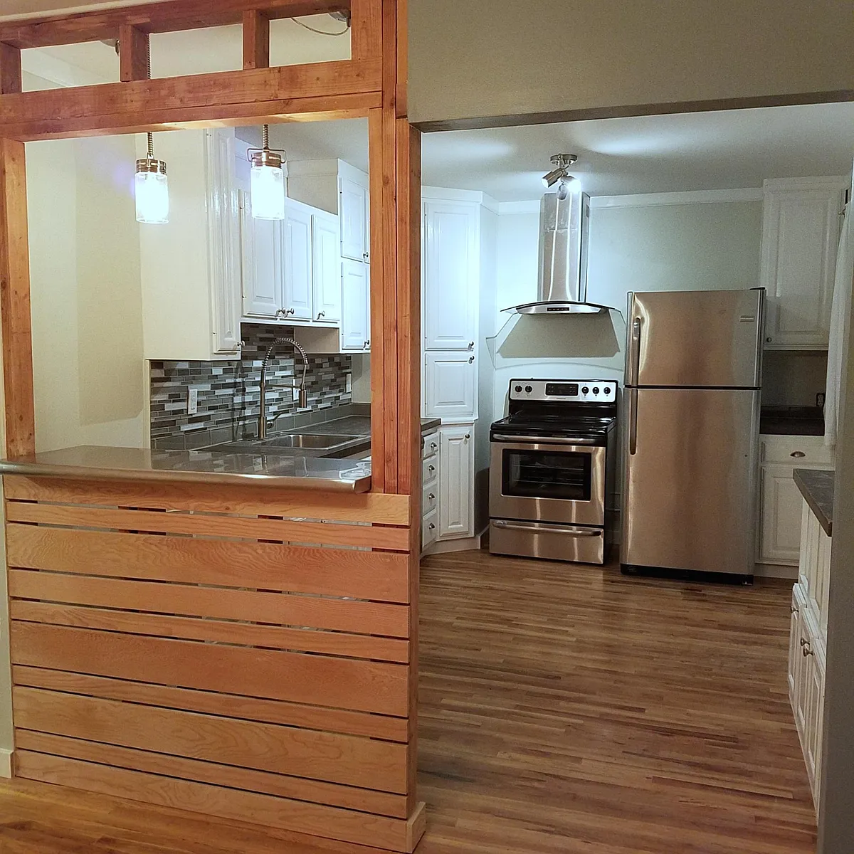 Building Photo - 323 E Harrison Ave #B