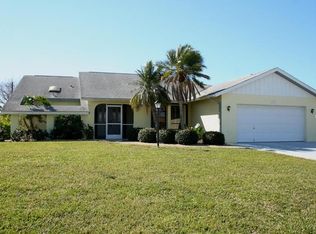 28 Jamestown Ave, Englewood, FL 34223