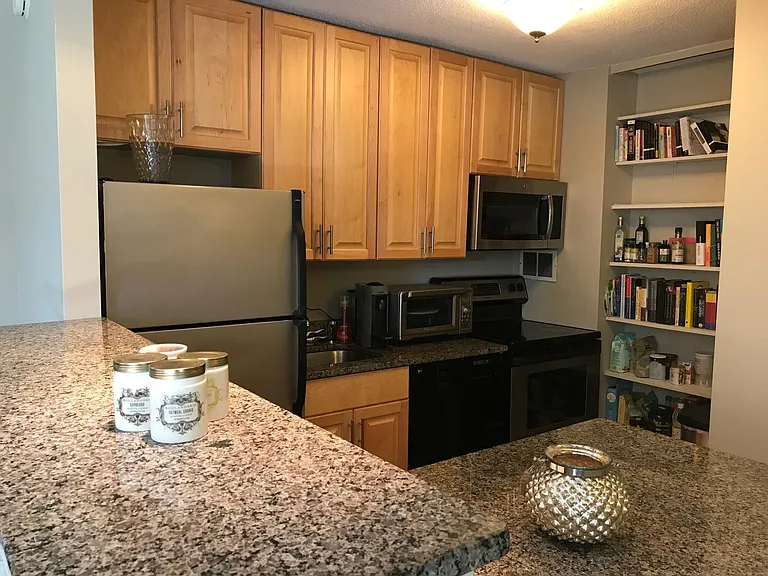 1718 P St NW #417 — Photo 3
