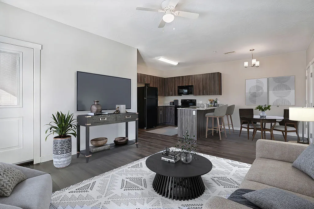 Brookfield Apartments — Photo 2