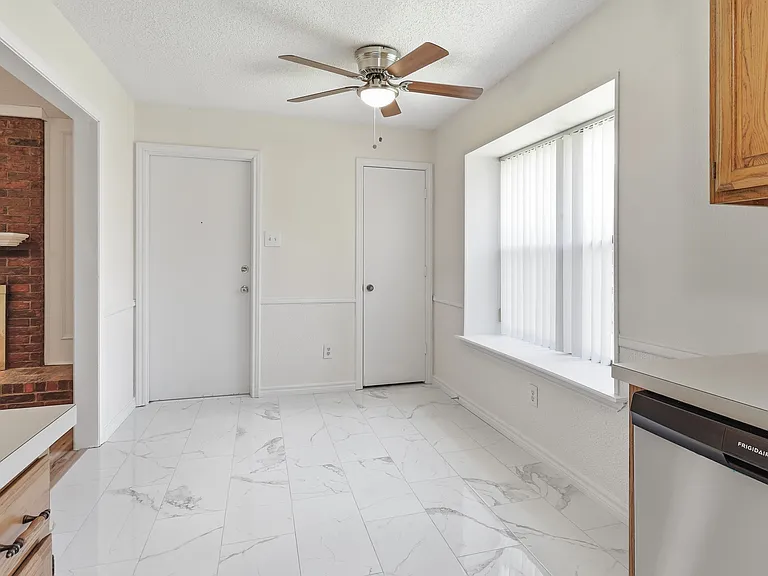 3133 Landover Dr — Photo 15
