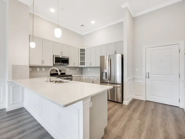 320 Middlesex Ave #A404, Medford, MA 02155