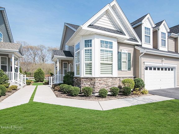 2nd image of 93 Pacific Dunes Ct