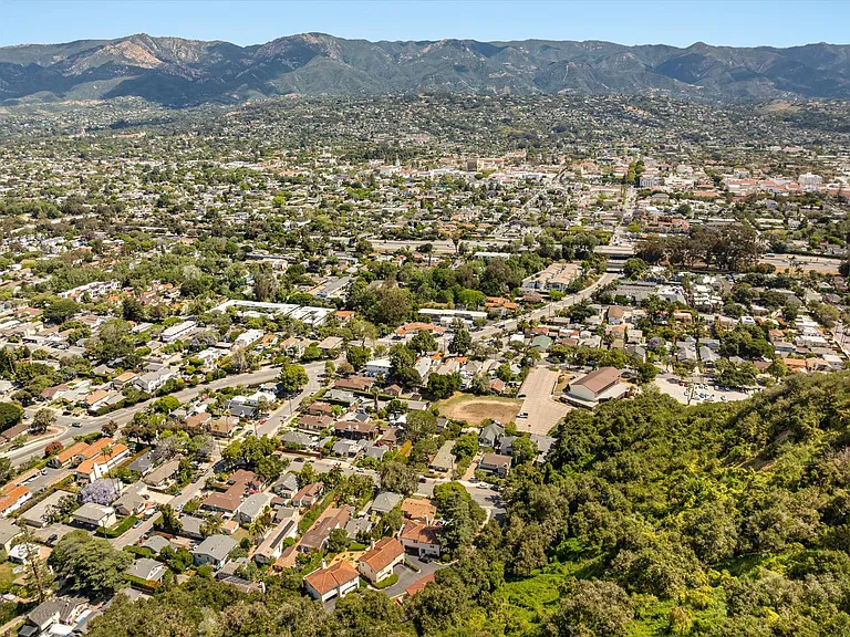 Chino St — Photo 39