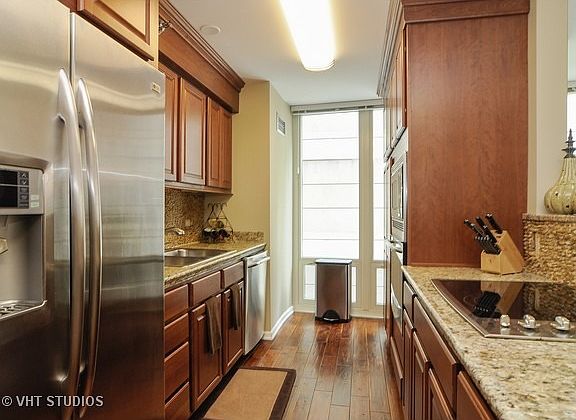 4th image of 345 N La Salle Dr #606