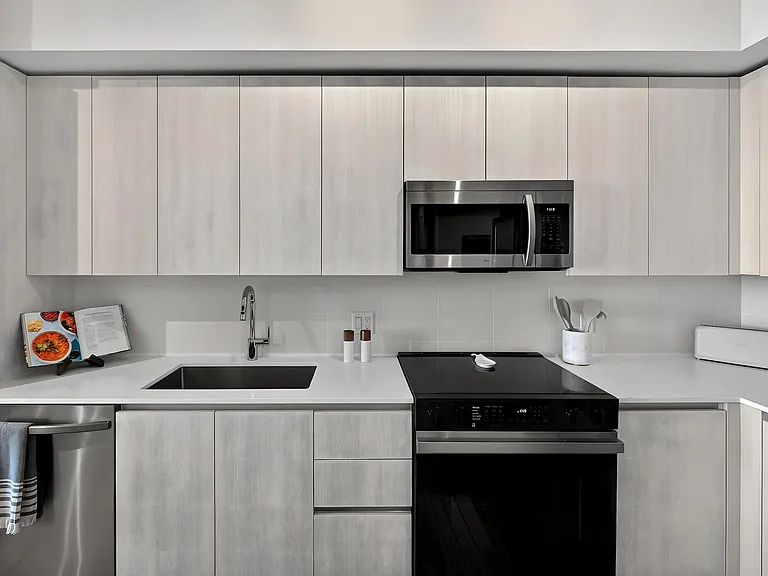 600 N Andrews Ave #604 — Photo 35