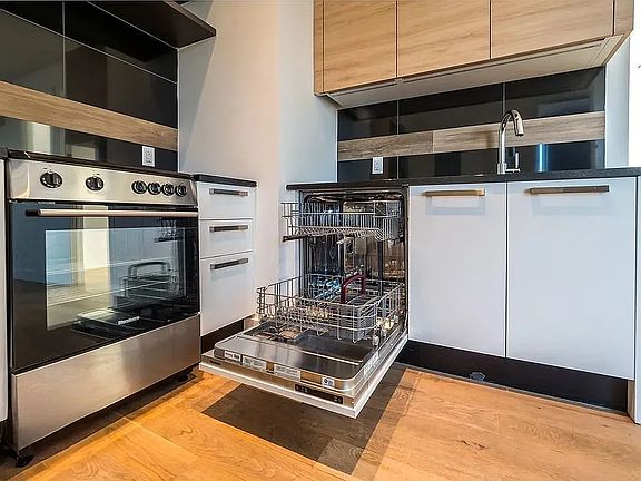 4th image of 229 Bushwick Ave #5A