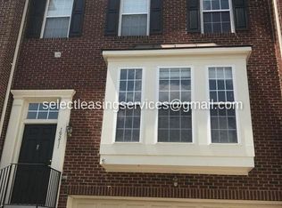 19211 Kepharts Mill Ter, Leesburg, VA 20176
