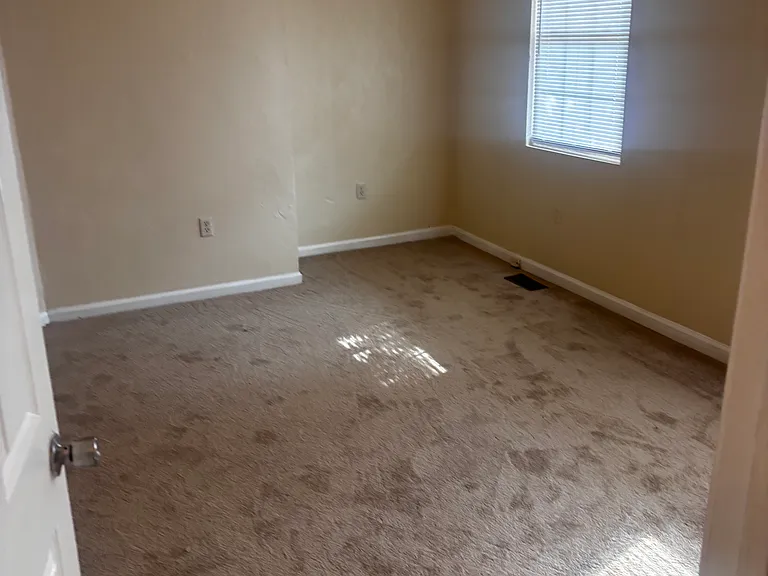 176 Williams St #A — Photo 2