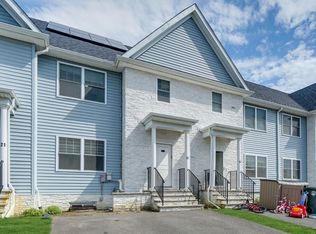 17 Sea Point Dr, Lakewood, NJ 08701