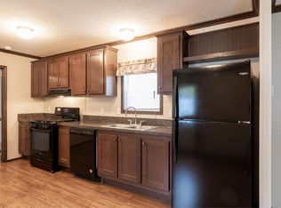 Maple Manor, Taylor, PA 18517