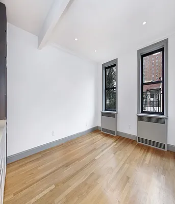 Rented by Vertical Real Estate LLC | media 19