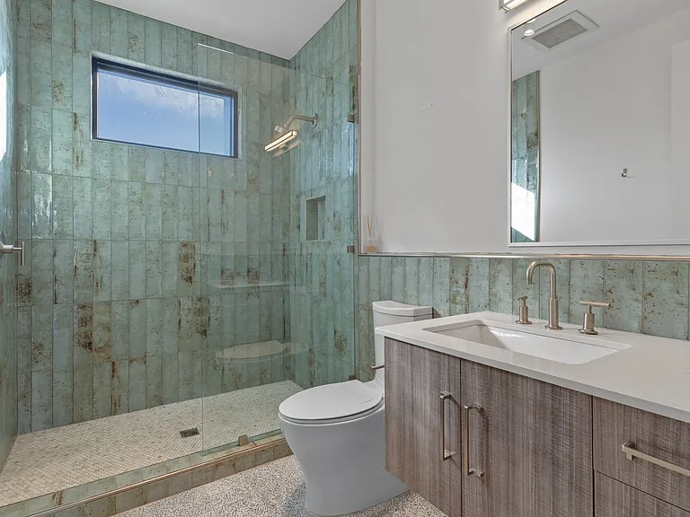 510 All Saints St #302 — Photo 15