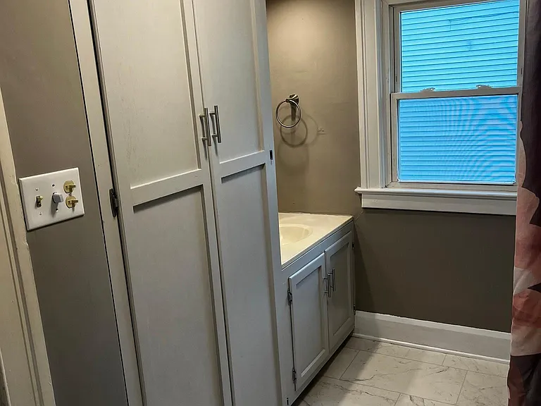 233 Superior St — Photo 21