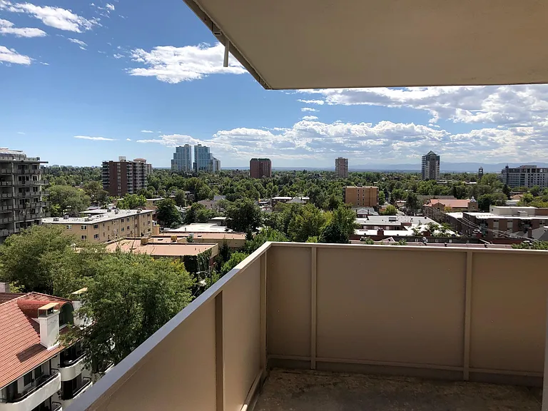 Residence at Governors Park — Photo 13