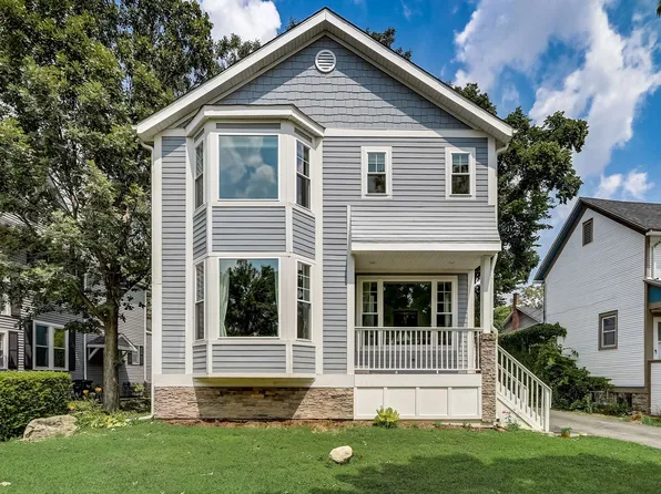 204 Fairbank Rd, Riverside, IL 60546