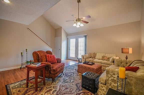 5th image of 509 Willowbrook Trce