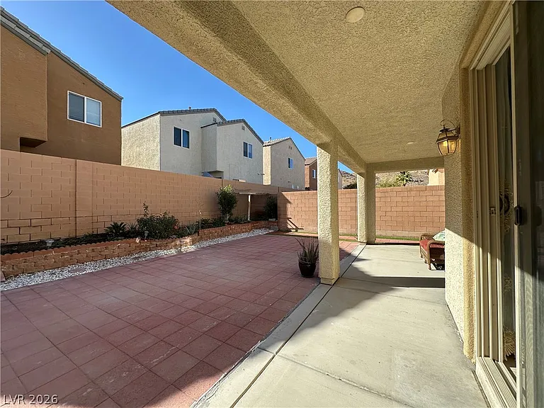 9325 Goldenbush Ct — Photo 32