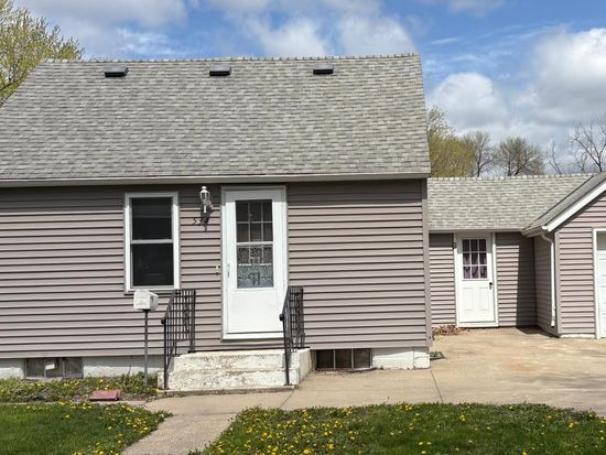 534 Cass St, Sauk Centre, MN 56378