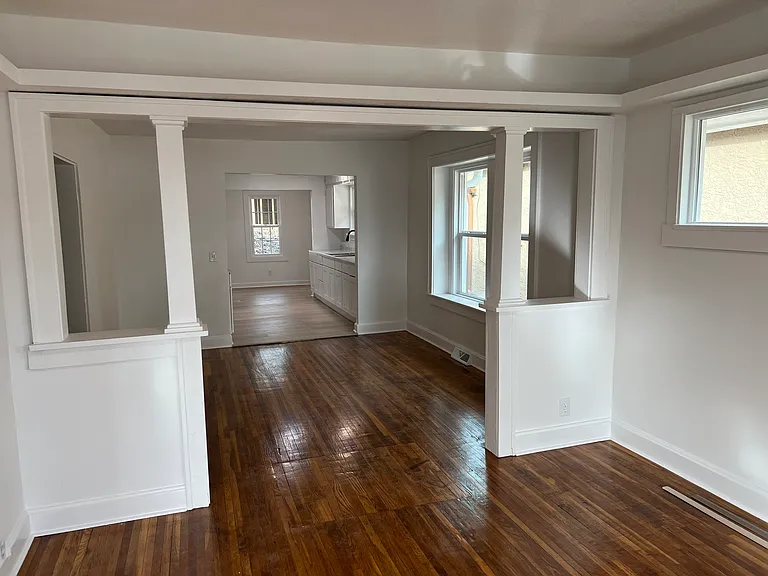 928 Homer Ave — Photo 4