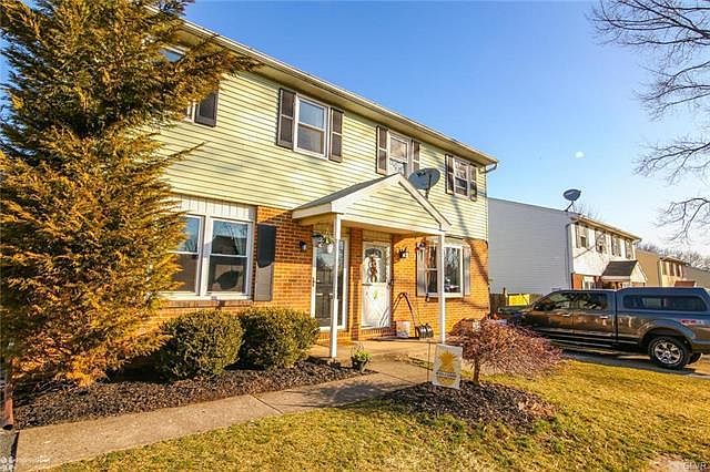 1st image of 3041 Clifton Ave