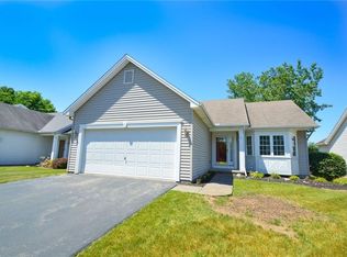 71 Creston Ct, Rochester, NY 14612