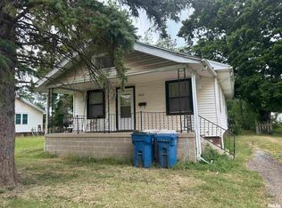 1909 E Cedar St, Springfield, IL 62703